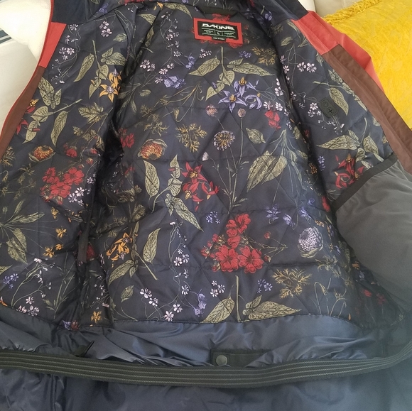 (New) Dakine Tilly Jane GORE-TEX Insulated Jacket - Picture 6 of 10